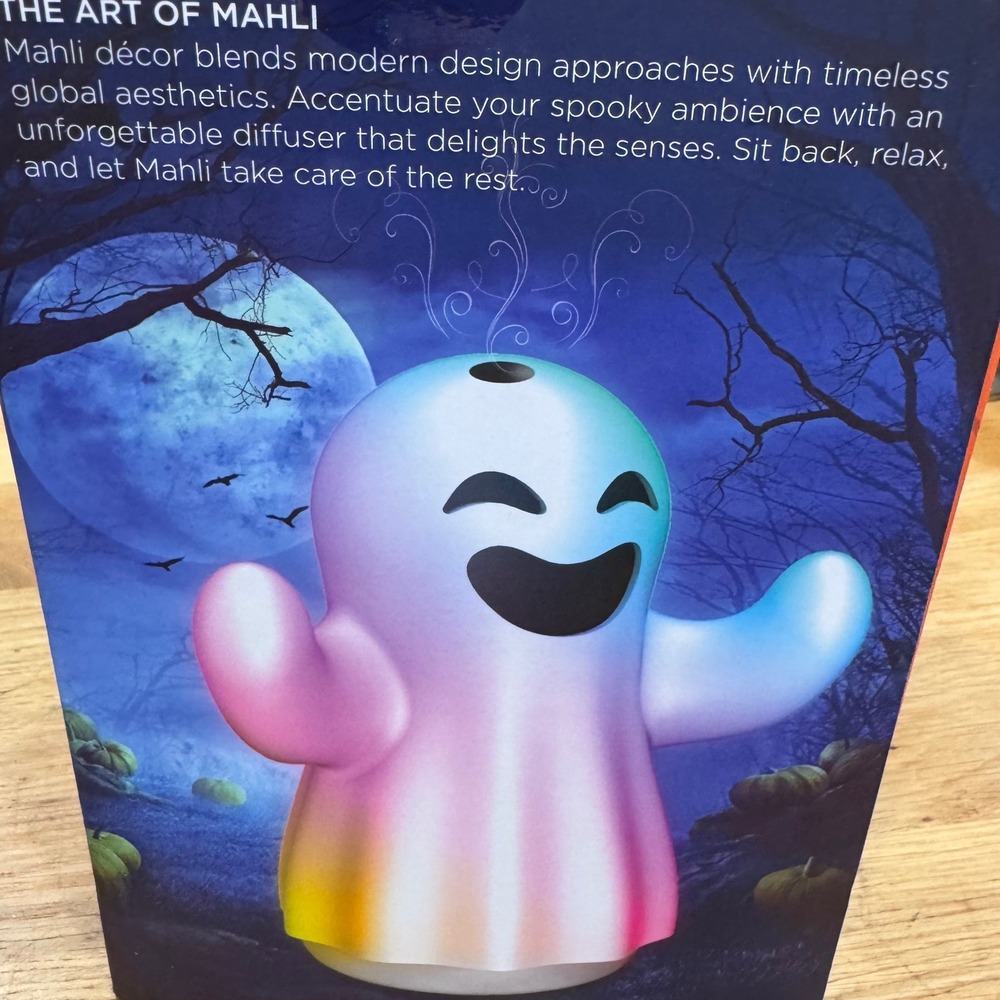 Mahli Happy Ghost Aroma Diffuser Halloween Color Changing Light USB MDB-GHOST1